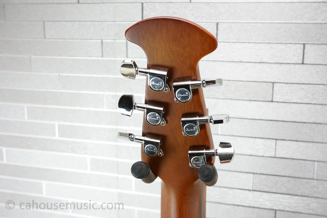 Ovation CE44 Celebrity Elite - 2-Color Sunburst