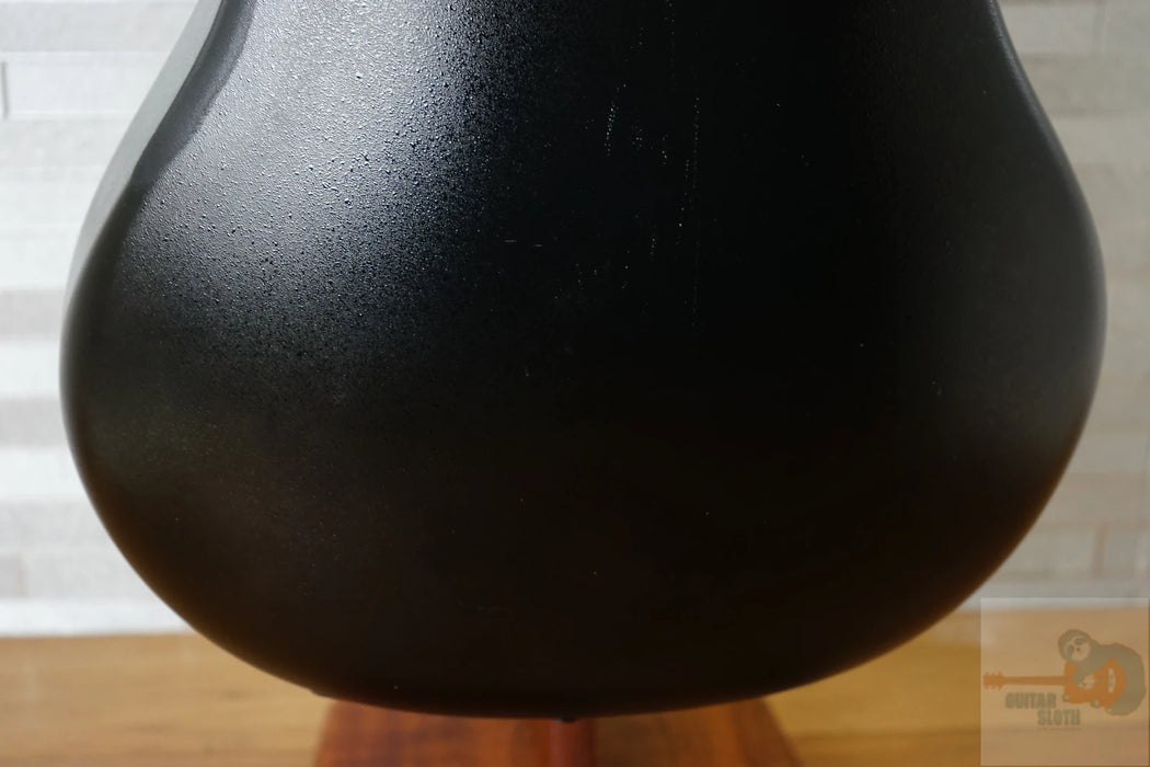 Ovation 1516 Pro Series Ultra Mid-Depth Non-Cutaway - Pitch Black