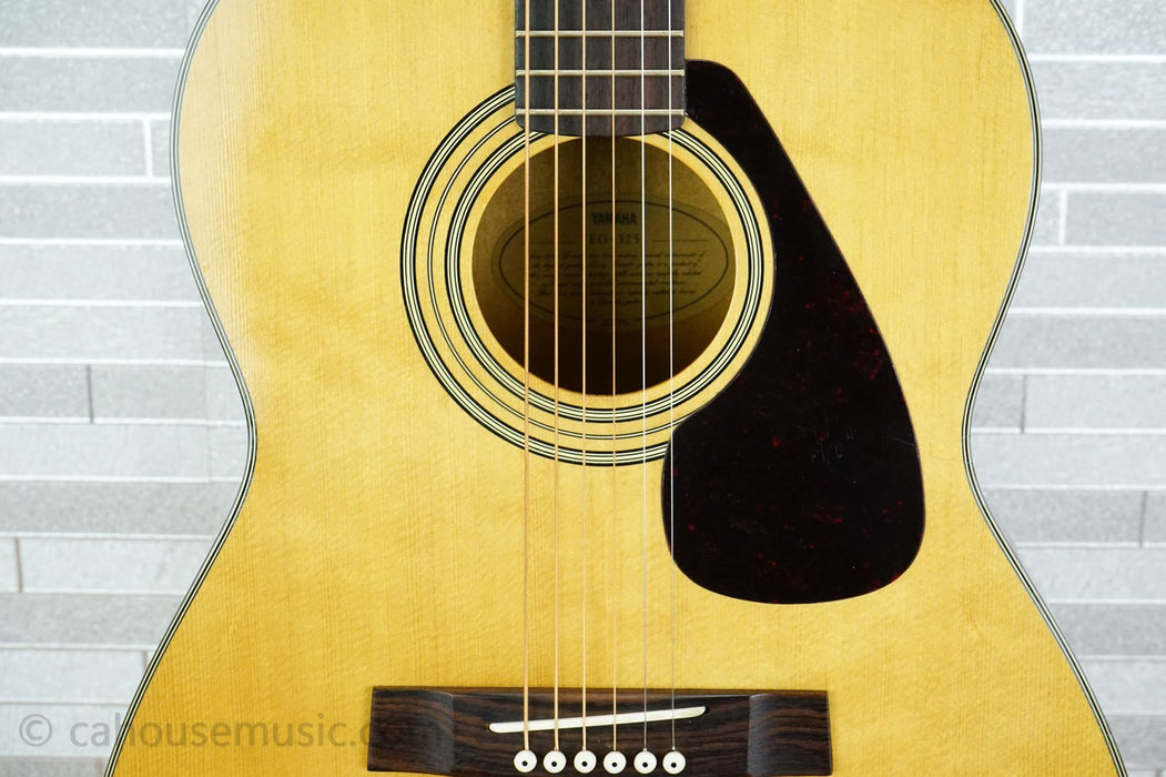 Yamaha F325 Dreadnought Acoustic Guitar - Natural