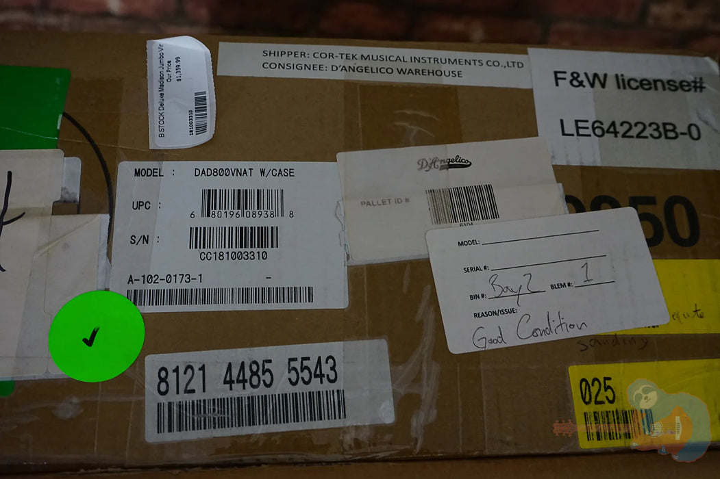 Deluxe Madison - Jumbo Acoustic w/ Hardshell Case- Limited Edition - Manufacturer's Sample